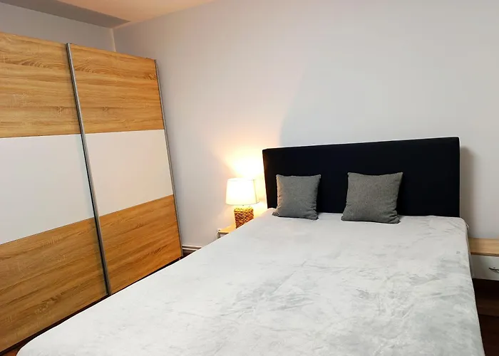 Furtka Do Lasu * 斯克拉斯卡波伦巴